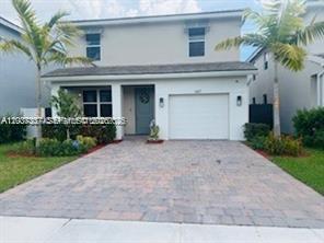 687 SE 17 AVE, Homestead FL 33033