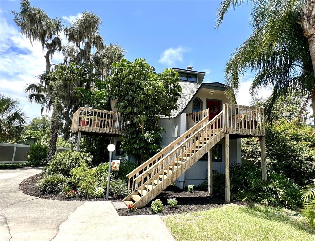 1292 NADINE DRIVE