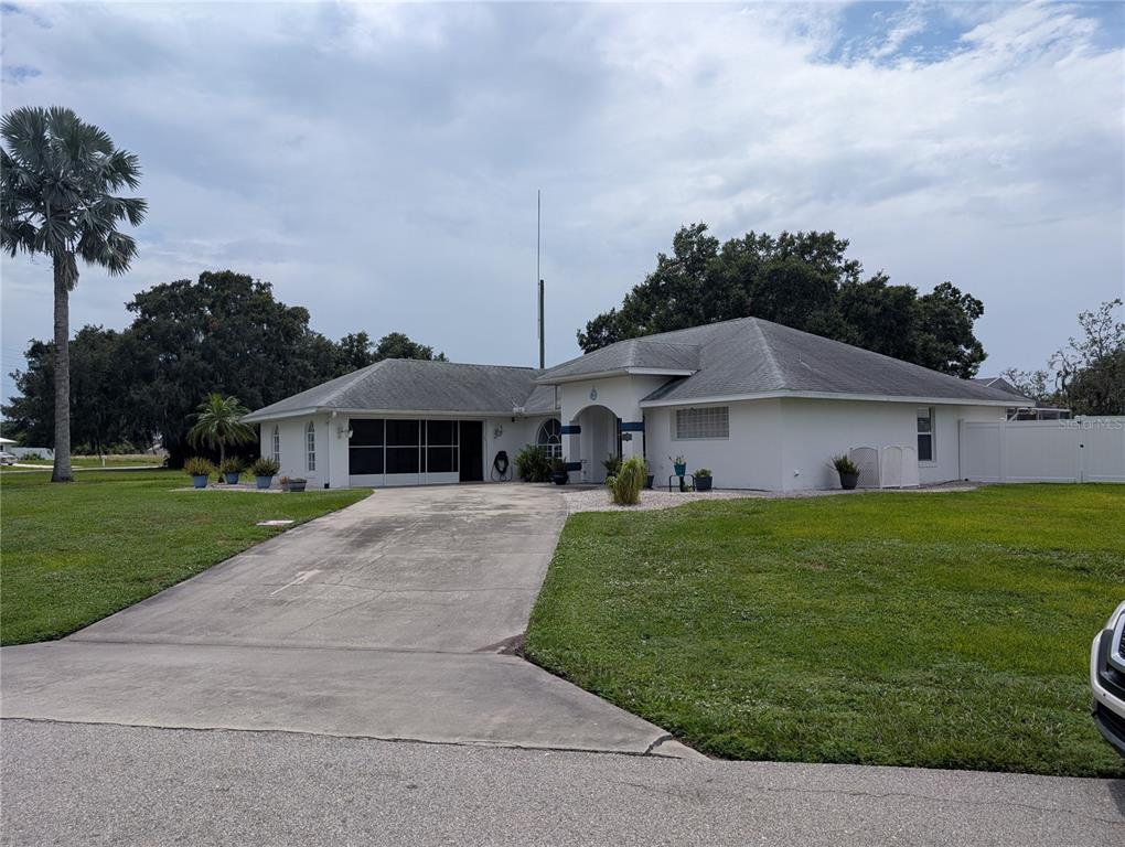 6233 PEBBLE LANE, SEBRING, FL — photo 2 of 9