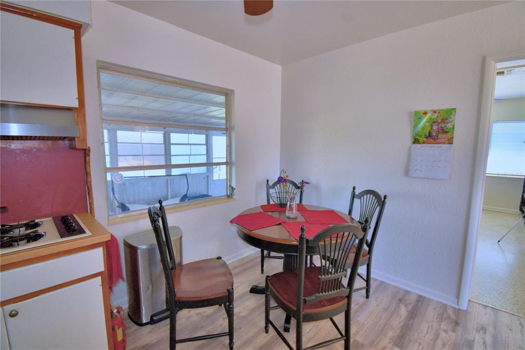 105 MAXCY LANE, FROSTPROOF, FL — photo 4 of 30