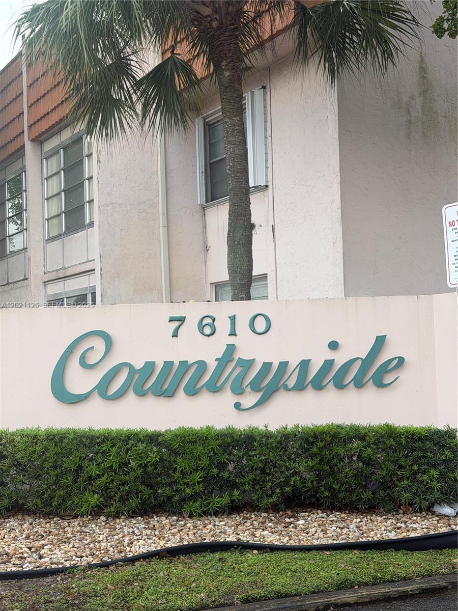7610 Stirling Rd # 205G, Davie FL 33024