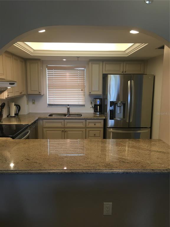 1001 BENJAMIN FRANKLIN DRIVE UNIT 408, SARASOTA, FL — photo 3 of 12