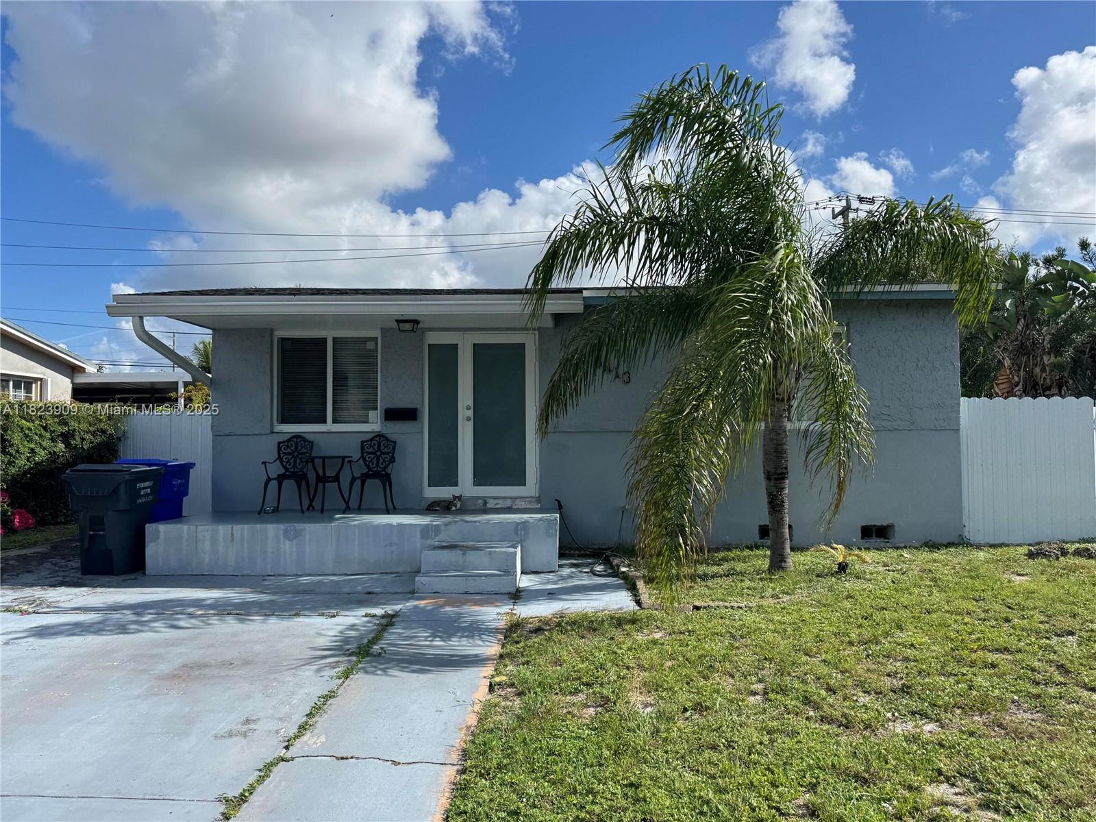 6413 Franklin St, Hollywood FL 33024