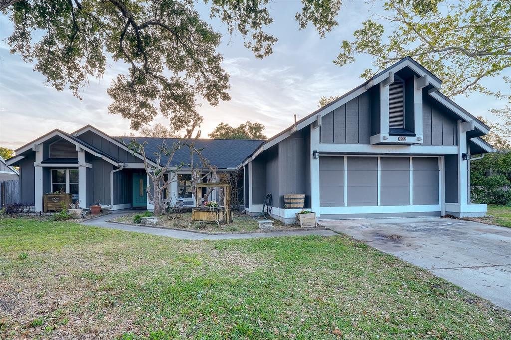 1665 GRANGE CIRCLE