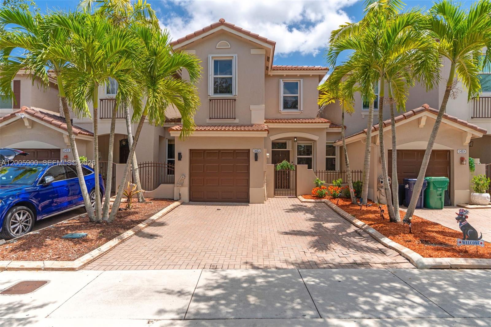 945 SW 154th Ct, Miami FL 33194