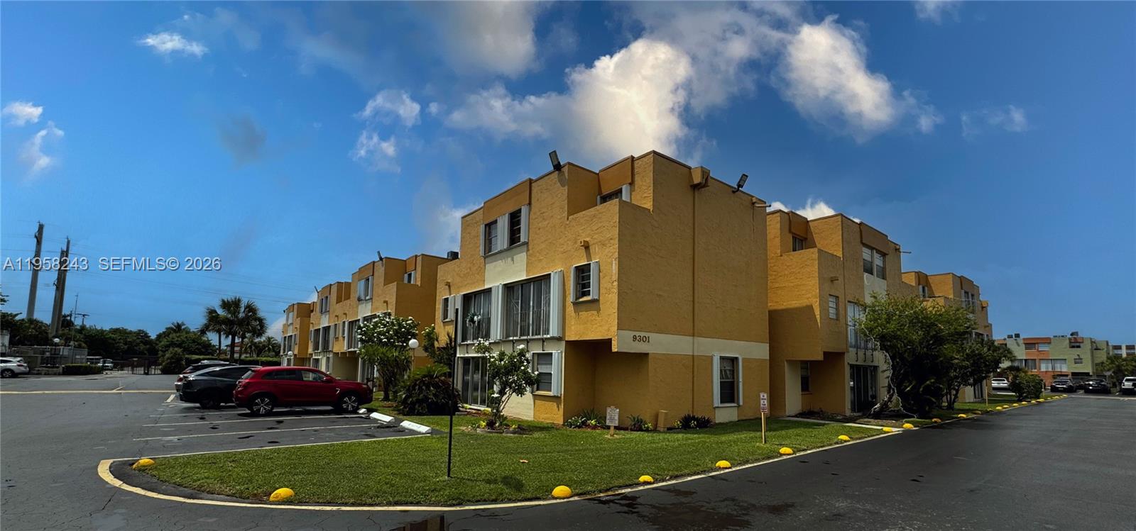 9301 SW 4th St # 114E, Miami FL 33174