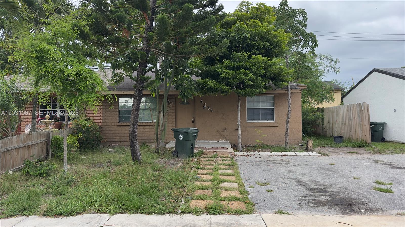 4754 Chariot Cir, Green Acres FL 33463