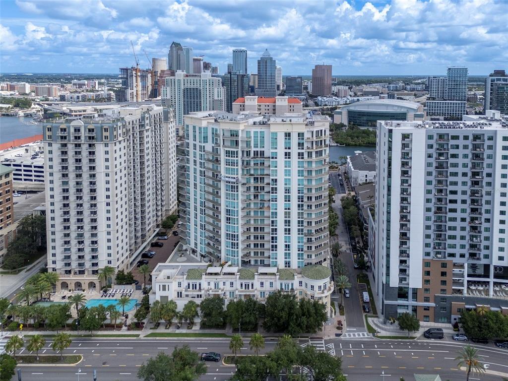 450 KNIGHTS RUN AVENUE UNIT 1503
