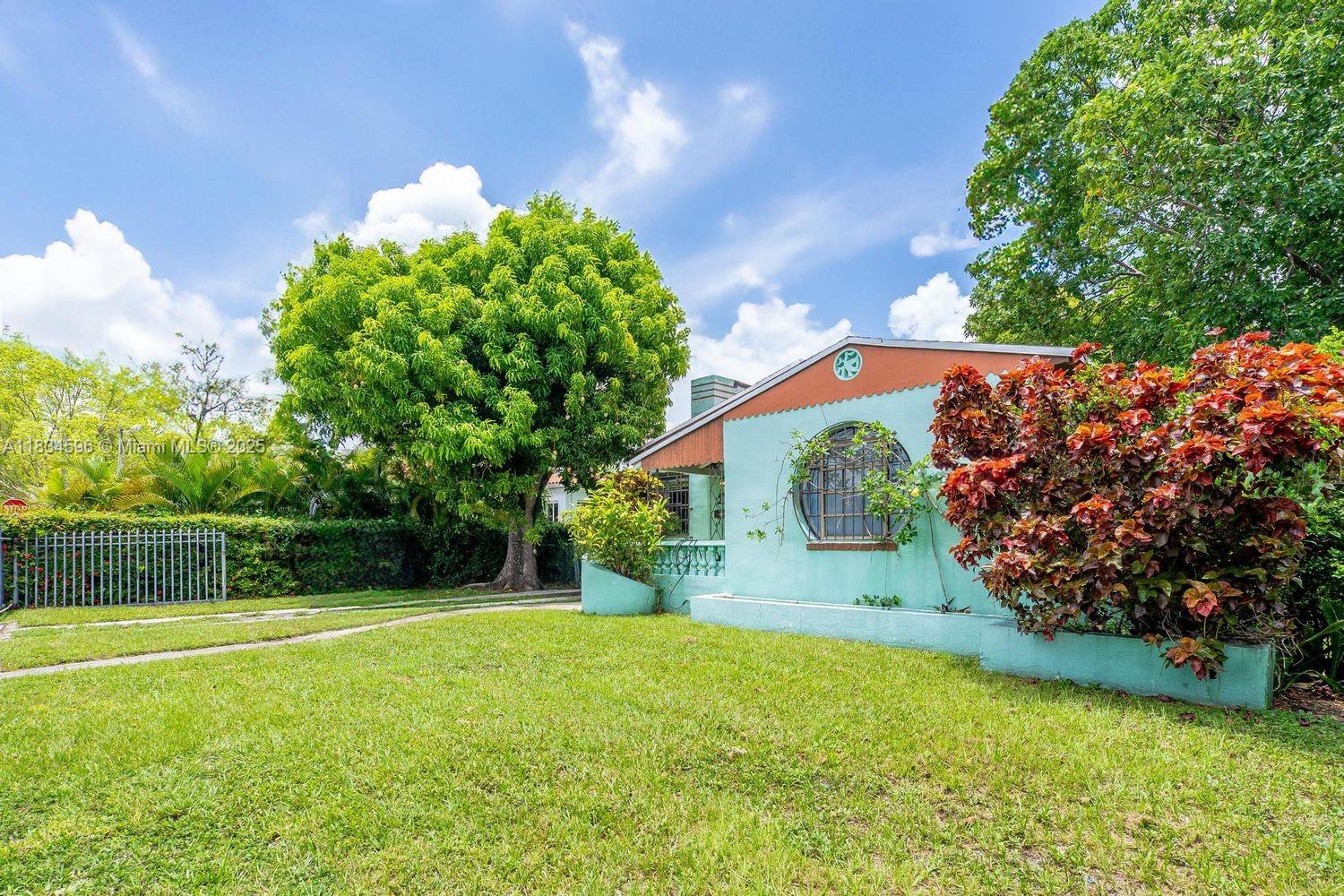 2025 SW 19th St, Miami FL 33145