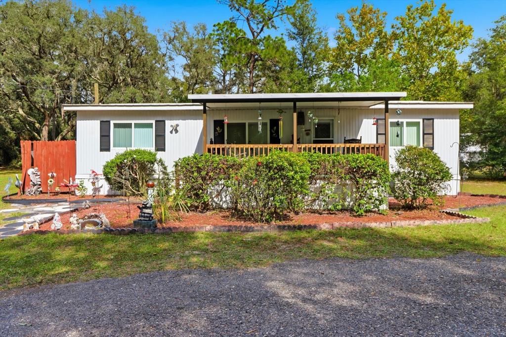 2911 E RACCOON COURT