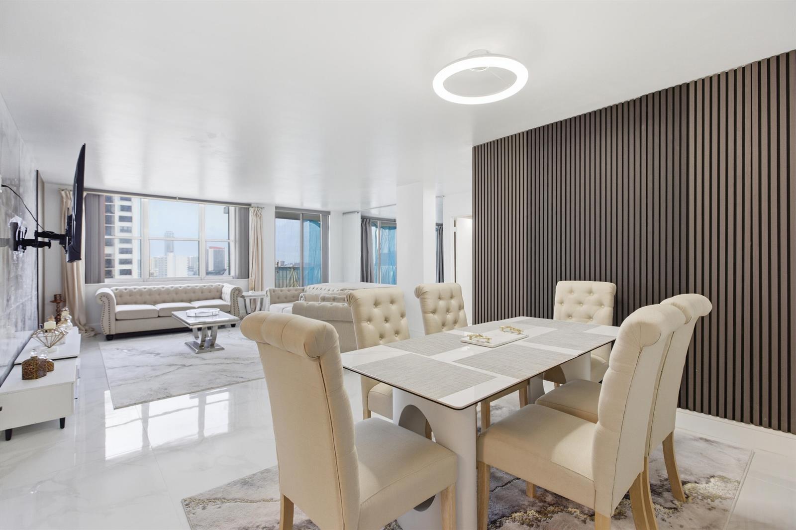 2101 S Ocean Drive # 1507, Hollywood FL 33019