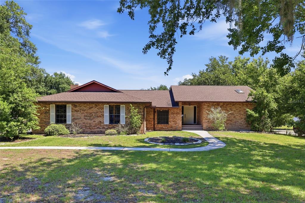 3021 PINEWOOD COURT