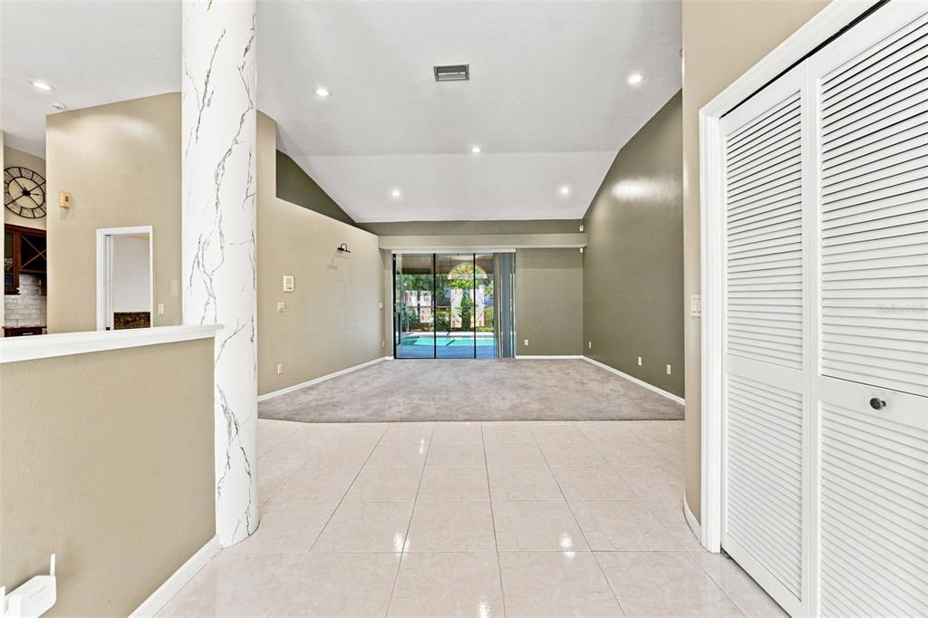 15923 ELLSWORTH DRIVE, TAMPA, FL — photo 5 of 30