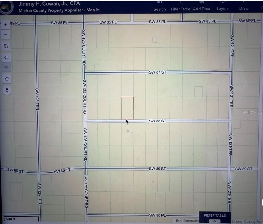 This is a digital map showing a highlighted rectangular property parcel located near local streets — SW 88 STREET, DUNNELLON, FL