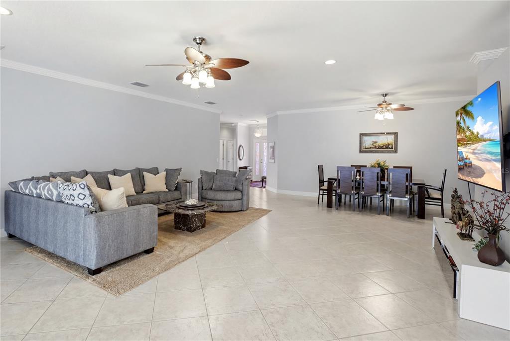 7131 67TH TER E, BRADENTON, FL — photo 4 of 30