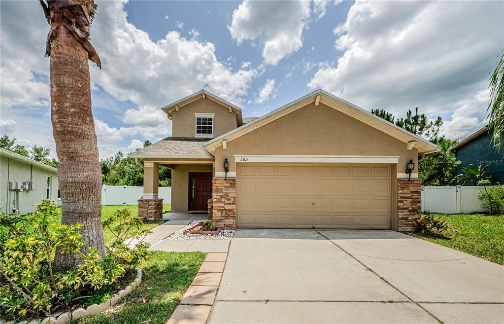 3305 HOYLAKE COURT