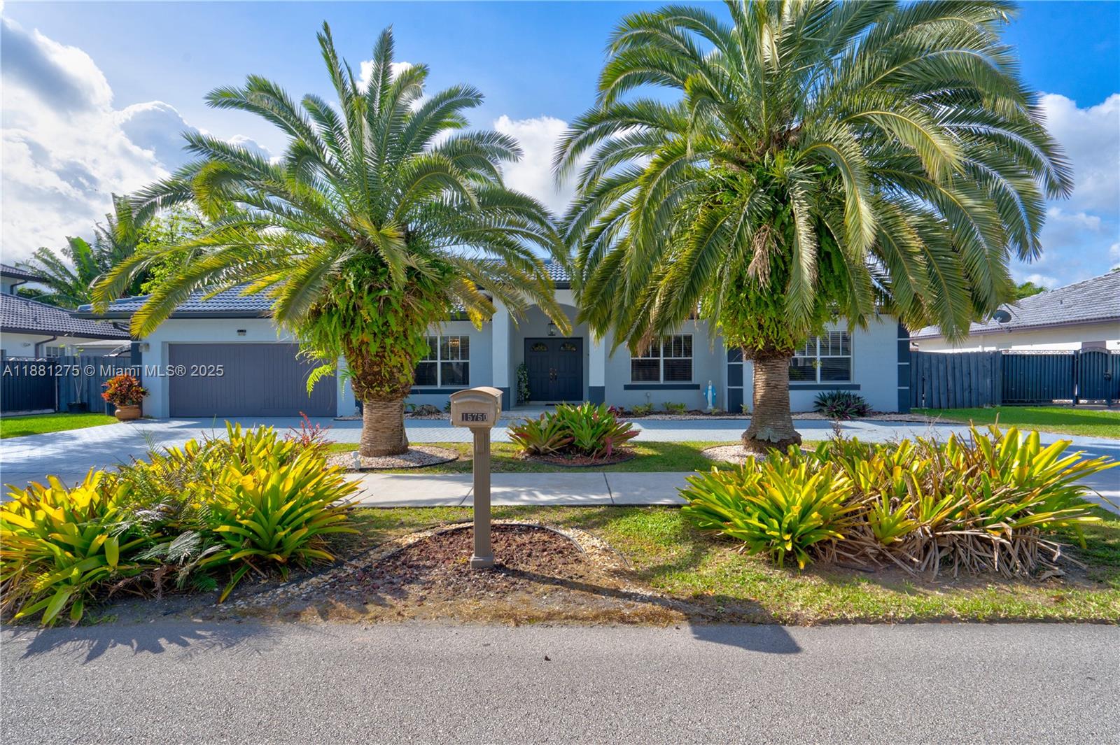 15750 SW 45th St, Miami FL 33185