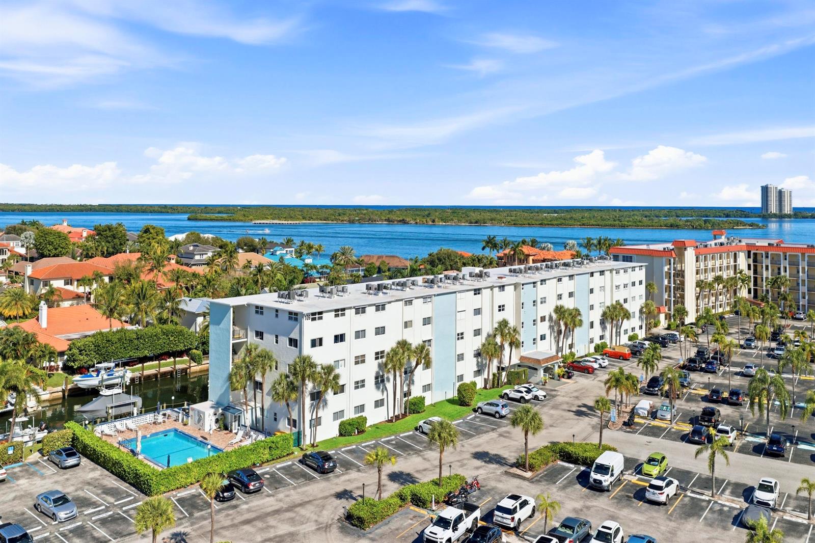 109 Paradise Harbour Blvd # 415, North Palm Beach FL 33408