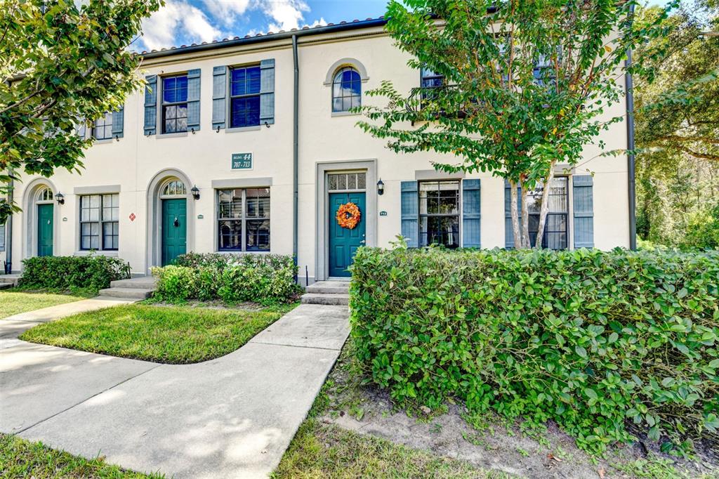 713 CENTERVALE DRIVE