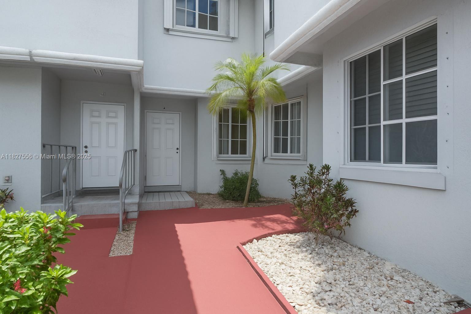 8260 NW 10th St # 4, Miami FL 33126