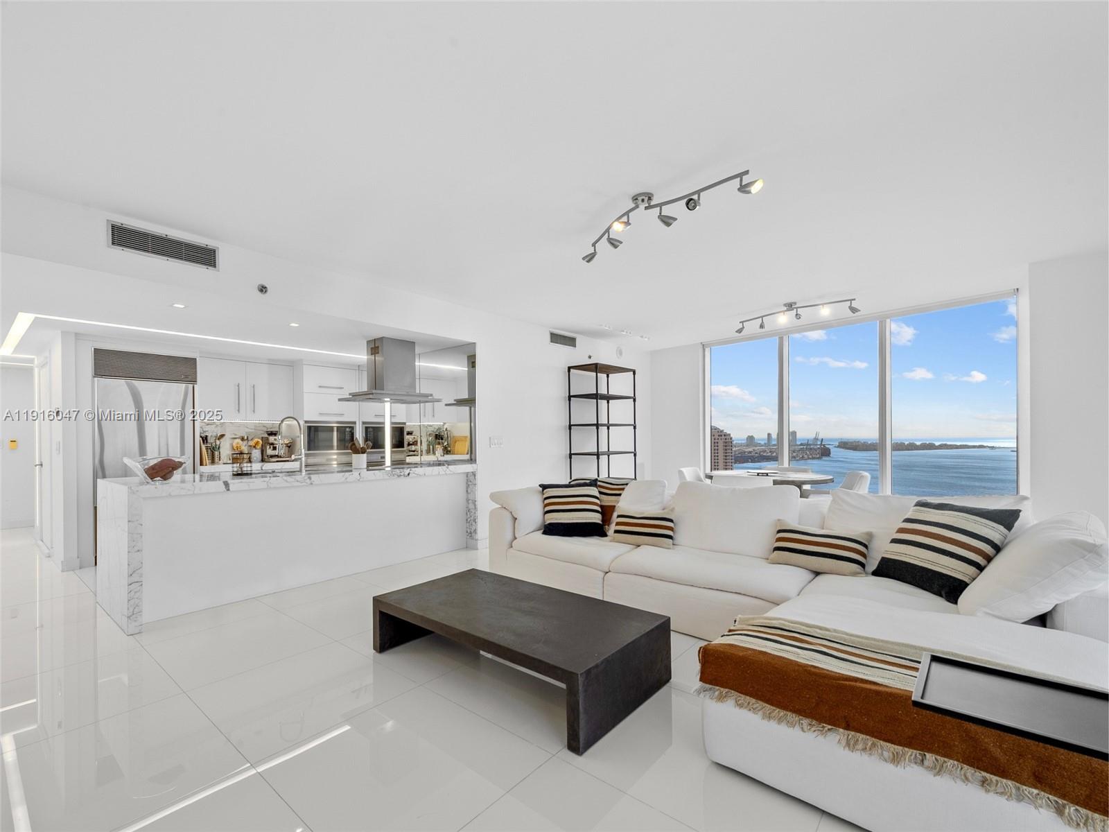 495 Brickell Ave # 3801, Miami FL 33131