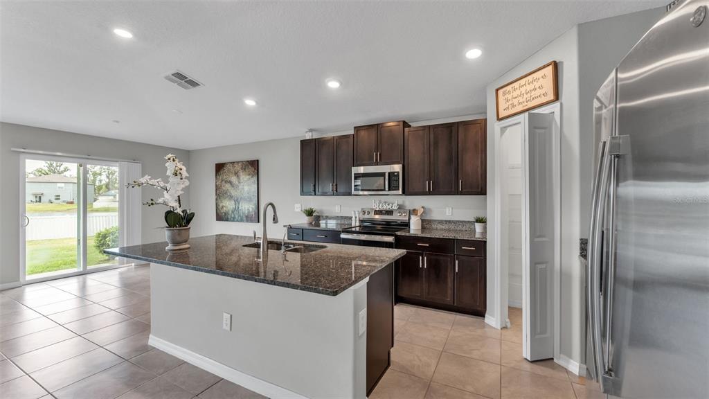 2146 OLD MINING ROAD, LAKELAND, FL — photo 5 of 25