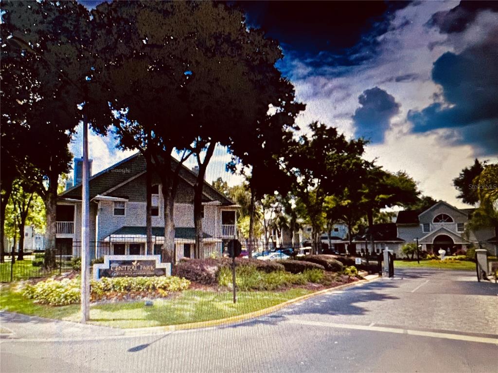 6052 WESTGATE DRIVE UNIT 102