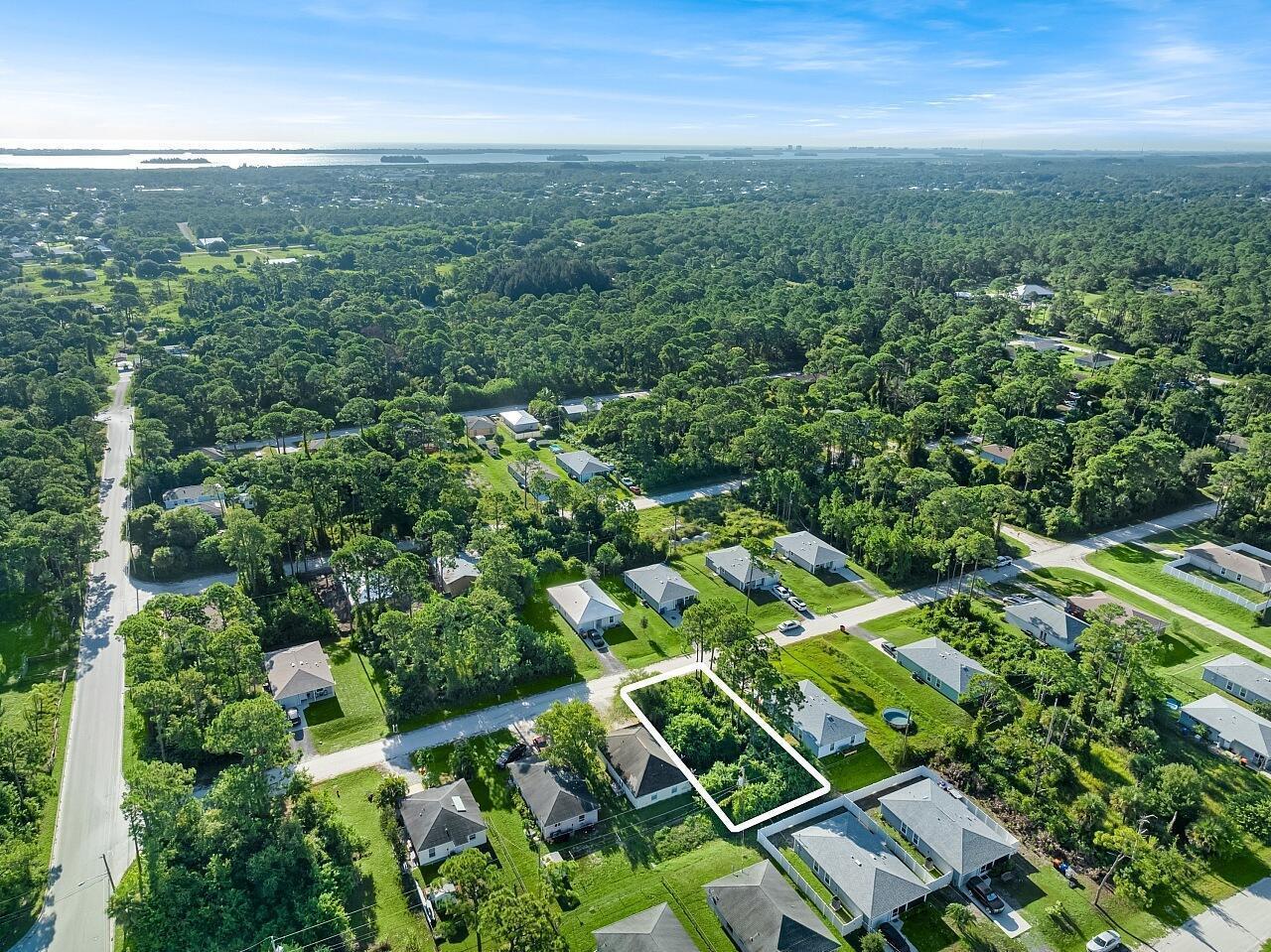 1145 10th Court SW, Vero Beach FL 32962