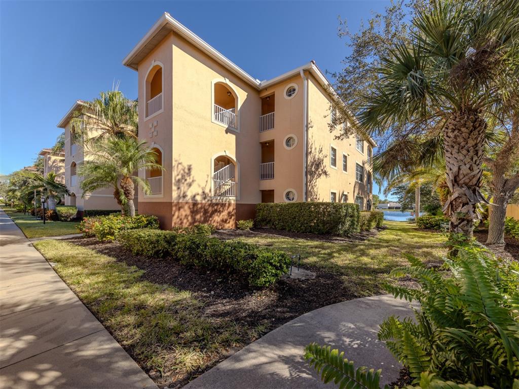 120 L PAVIA BOULEVARD UNIT 24