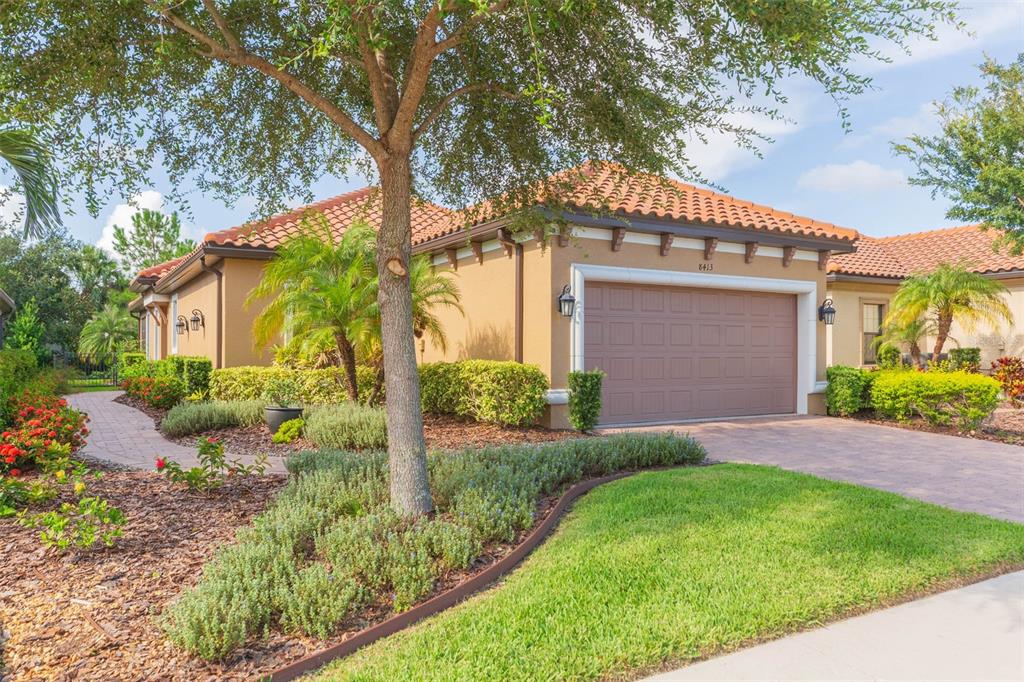 8413 ALBERATA VISTA DRIVE