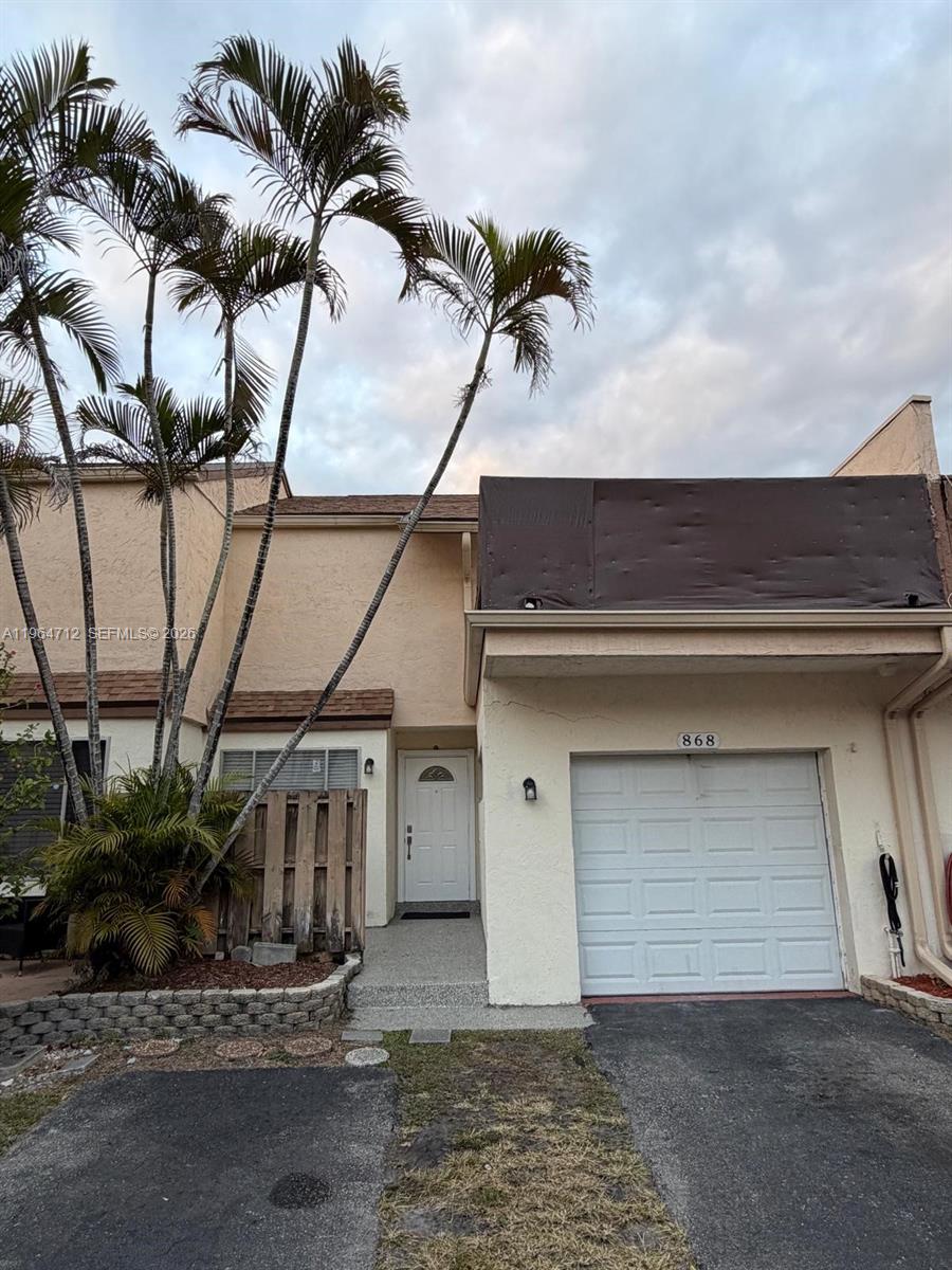 868 NW 81st Way # 9, Plantation FL 33324