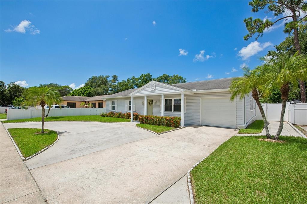 6424 ELDORADO DRIVE, TAMPA, FL — photo 2 of 30