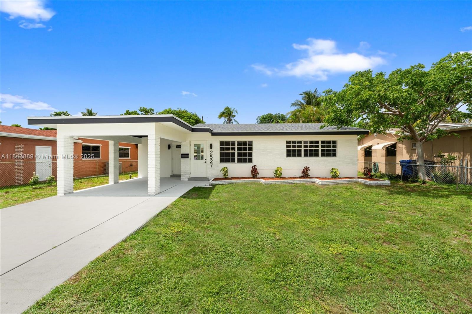2527 Plunkett St, Hollywood FL 33020