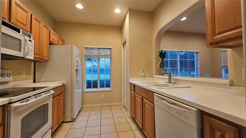220 CAPE HARBOUR LOOP UNIT 108, BRADENTON, FL — photo 2 of 15