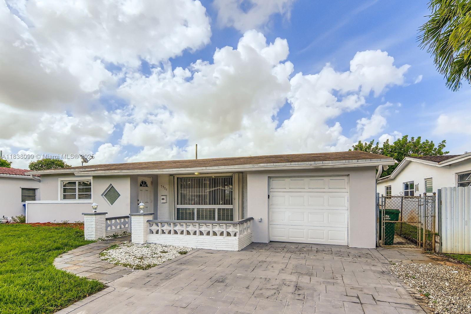 7904 Alhambra Blvd, Miramar FL 33023