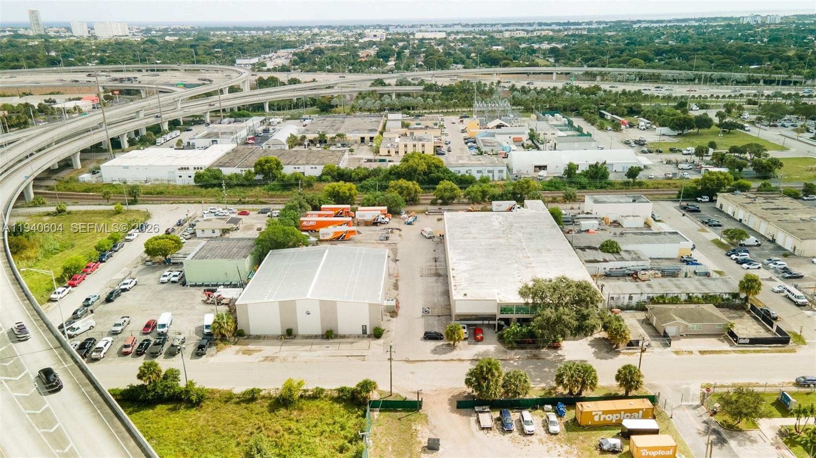 2900 Tuxedo Ave, West Palm Beach FL 33405