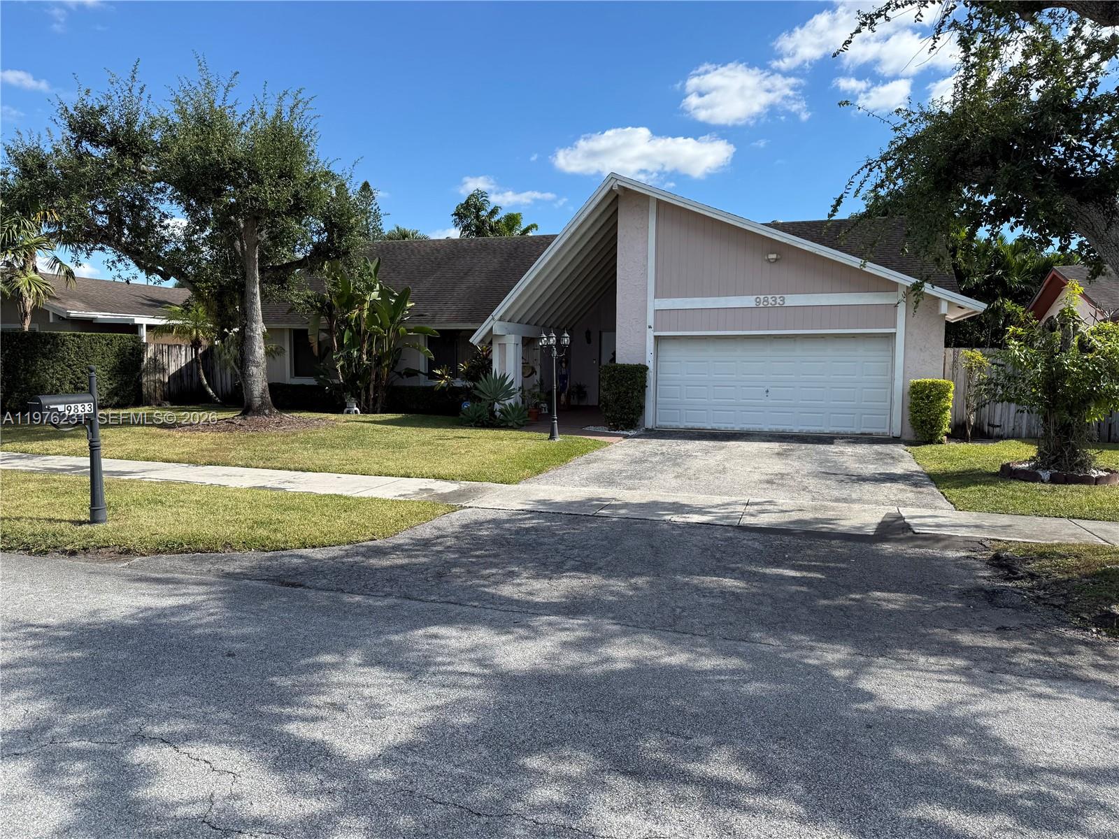 9833 SW 133rd Pl, Miami FL 33186