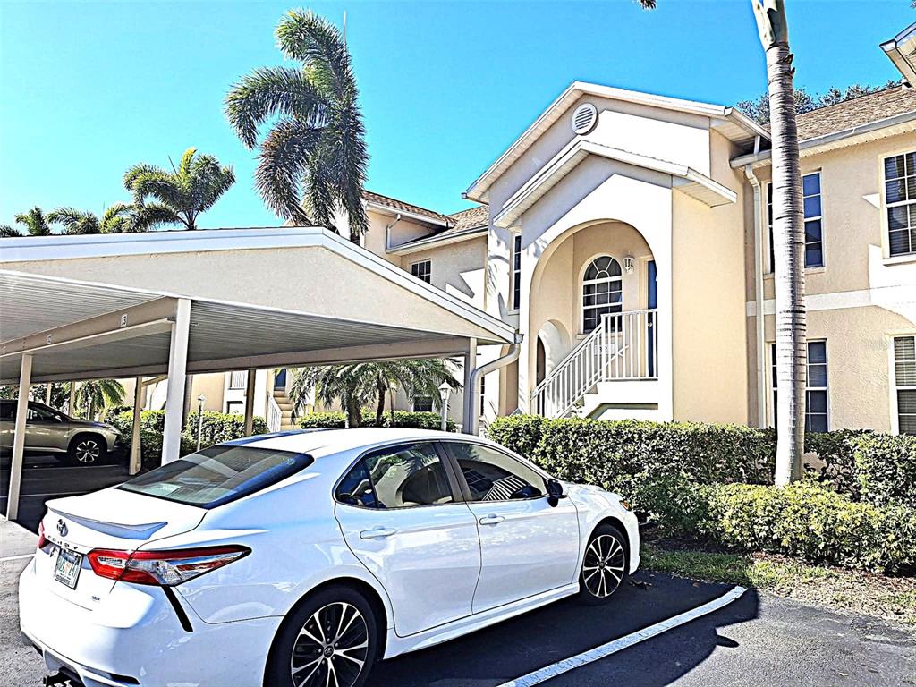 4275 CASTLEBRIDGE LANE UNIT 1325