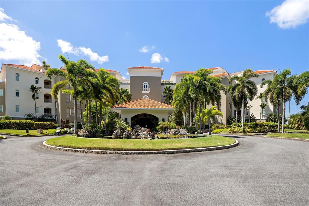 500 PLANTATION DR. UNIT 301