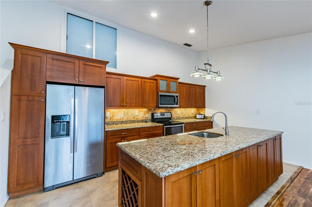 6435 92ND PLACE UNIT 904, PINELLAS PARK, FL — photo 2 of 20