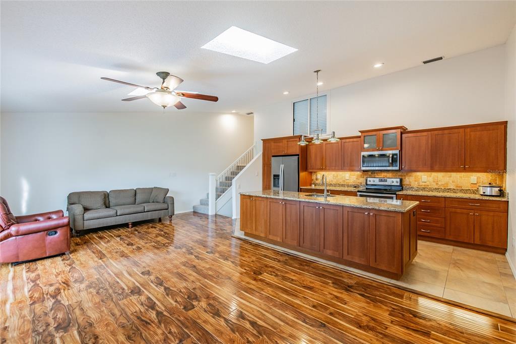 6435 92ND PLACE UNIT 904, PINELLAS PARK, FL — photo 3 of 20