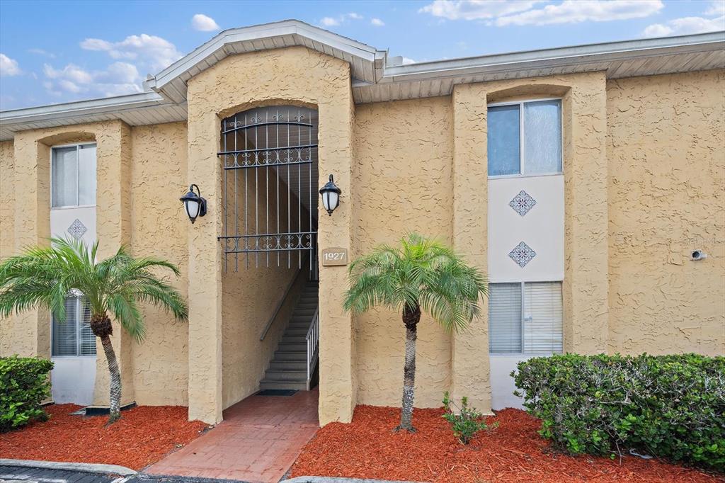 1927 TOUCAN WAY UNIT 306