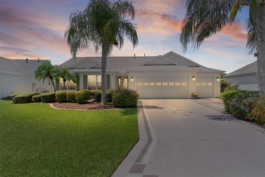 542 KEMPTON PLACE