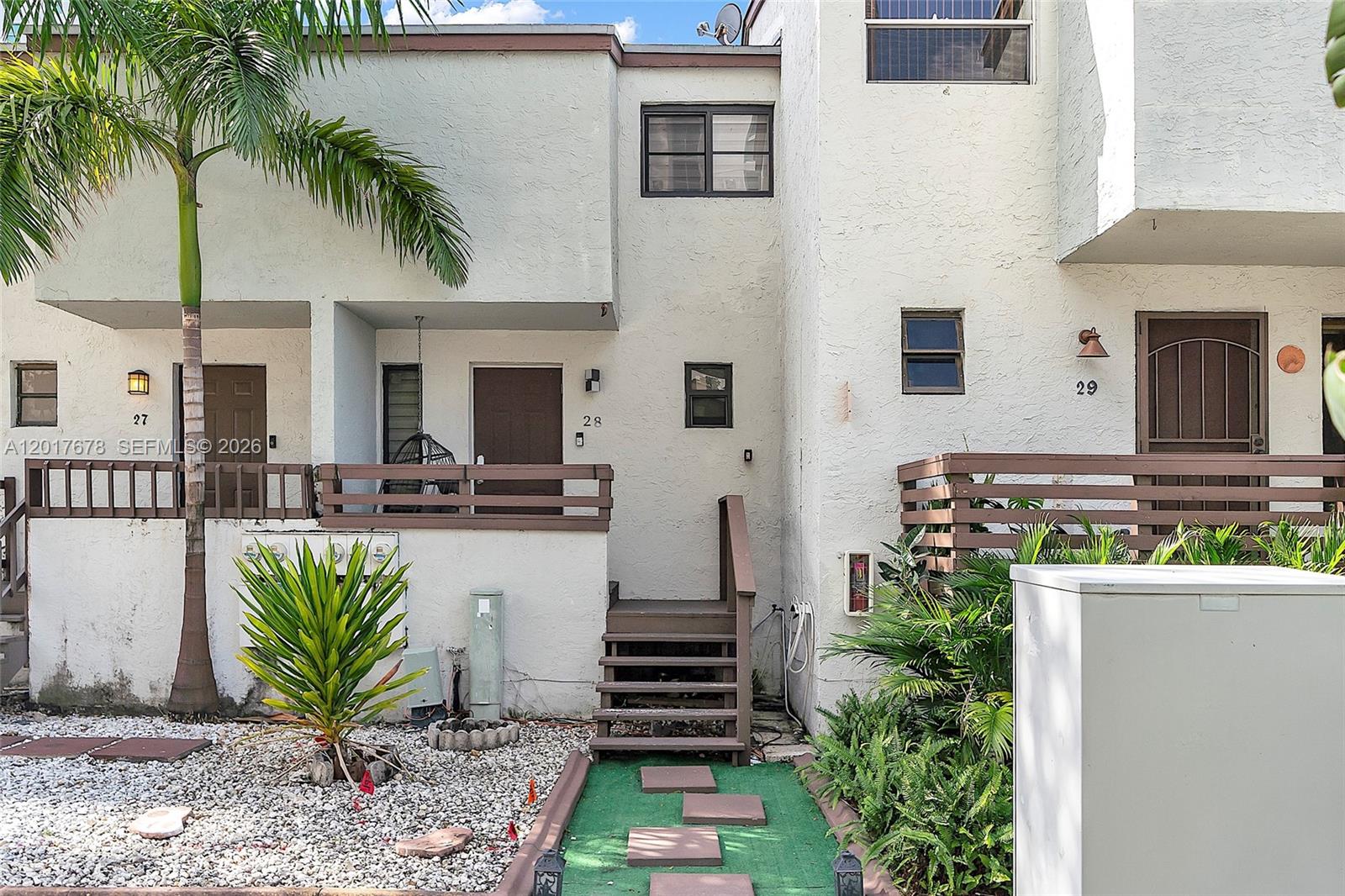 1901 NW S River Dr # 28C, Miami FL 33125
