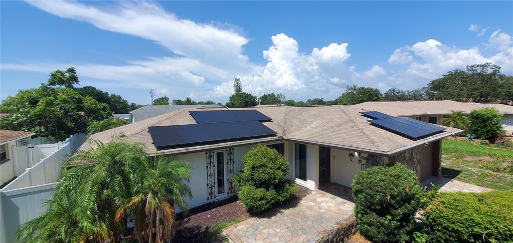 7438 LAKE FOREST CIRCLE