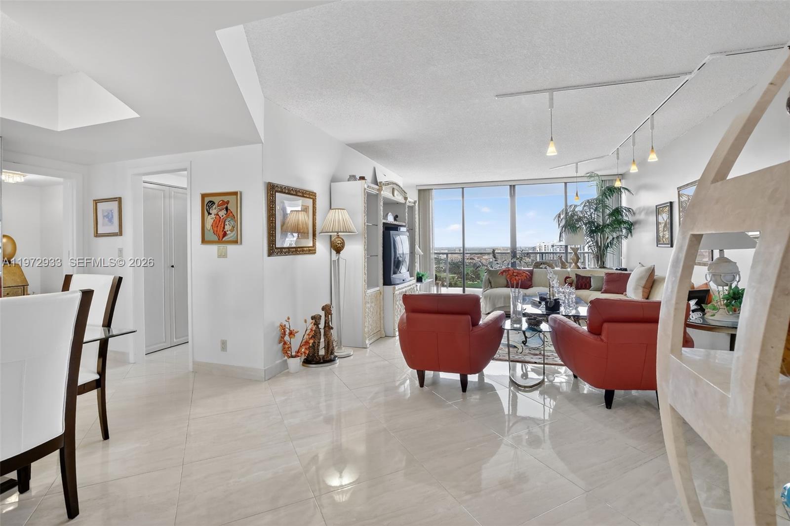 20281 E Country Club Dr # 2403, Aventura FL 33180