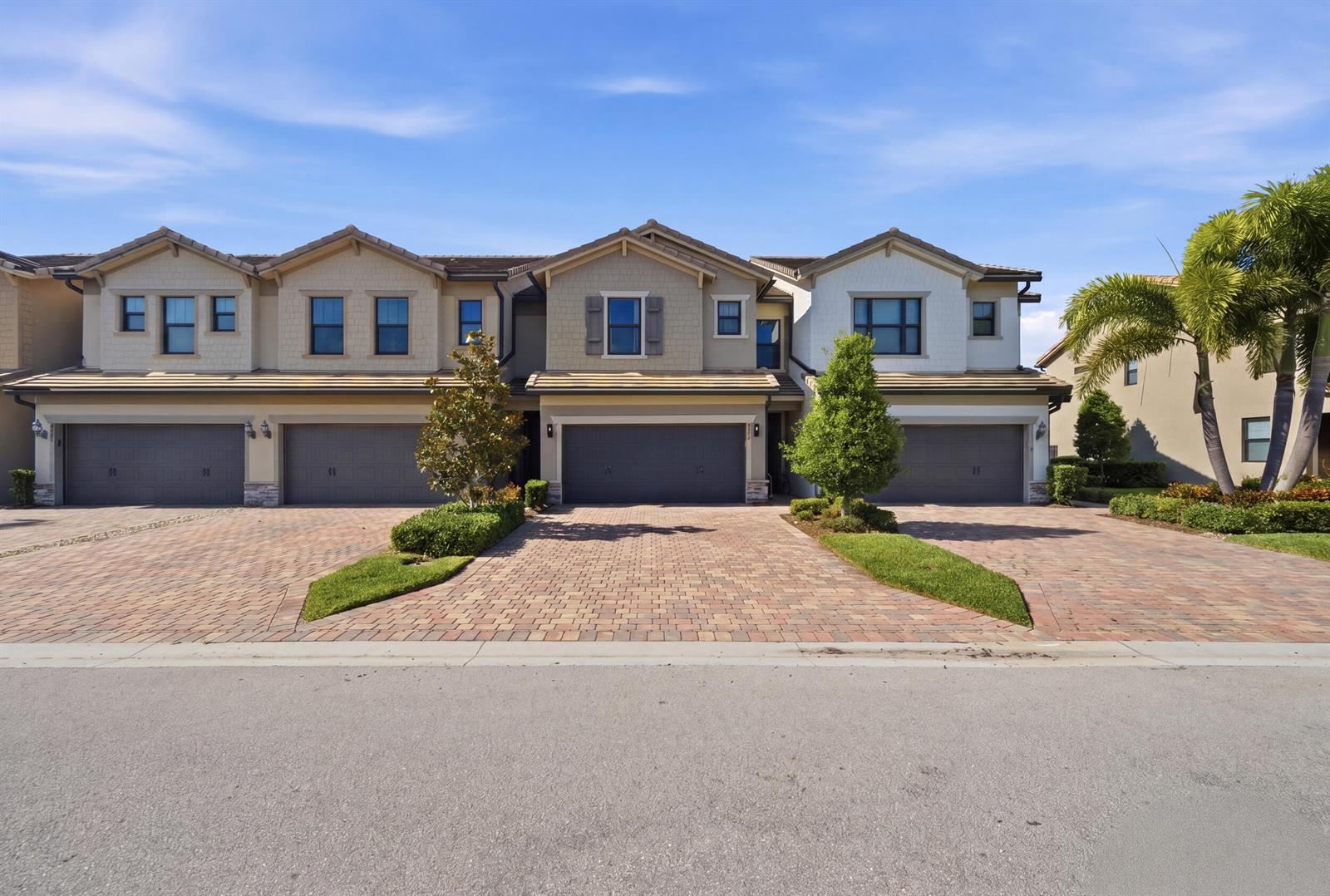 8293 Catria Lane, Lake Worth FL 33467