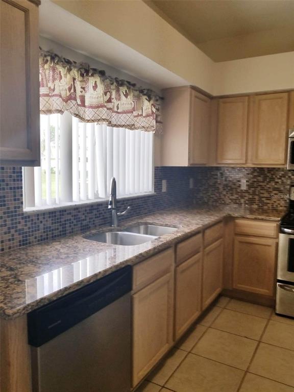 4978 TRINIDAD DRIVE, LAND O LAKES, FL — photo 4 of 17