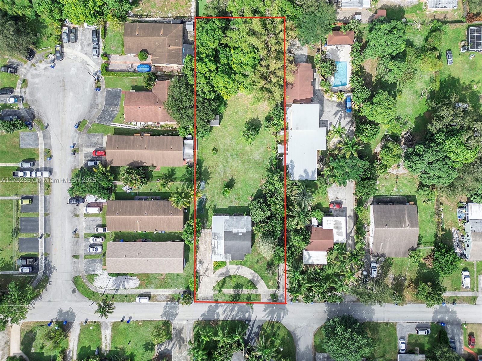 5709 Mckinley St, Hollywood FL 33021