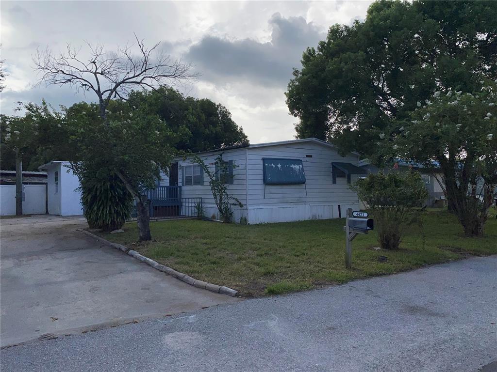 4421 TODD AVENUE
